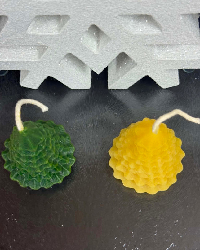 Evergreen / X-Mas Tree Candle (Gold, Green, Red or White)